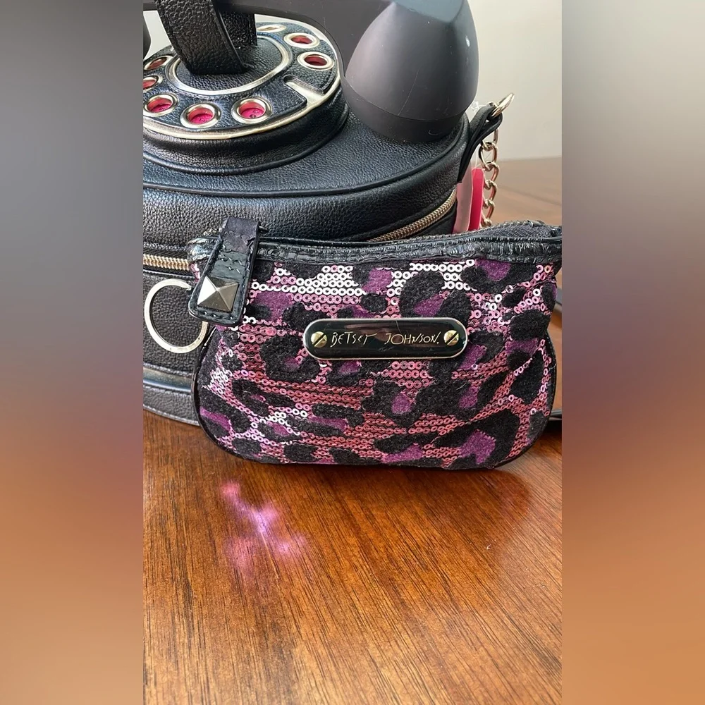 Betsey Johnson Telephone Crossbody & Coin Purse Set, NWT - Picture 3 of 14